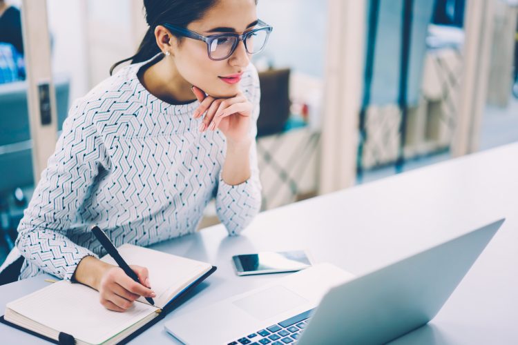 How to write a finance report